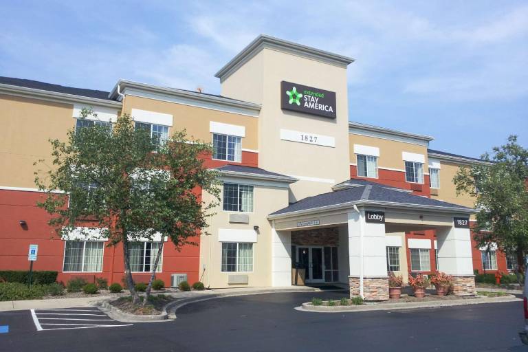 Extended Stay America Select Suites - Chicago - Naperville - East in Warrenville, IL