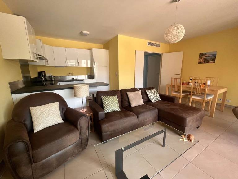 Holiday apartment with 2 rooms for 4 persons — photo 4