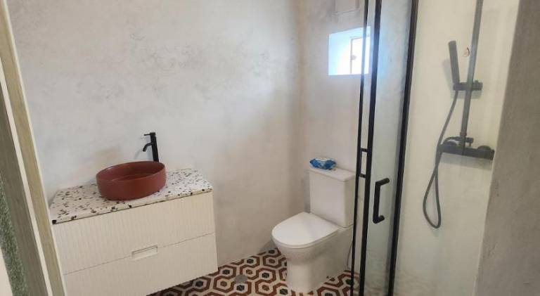 House with garden, jacuzzi & barbecue | Perfect for remote work | Dogs allowed — photo 2