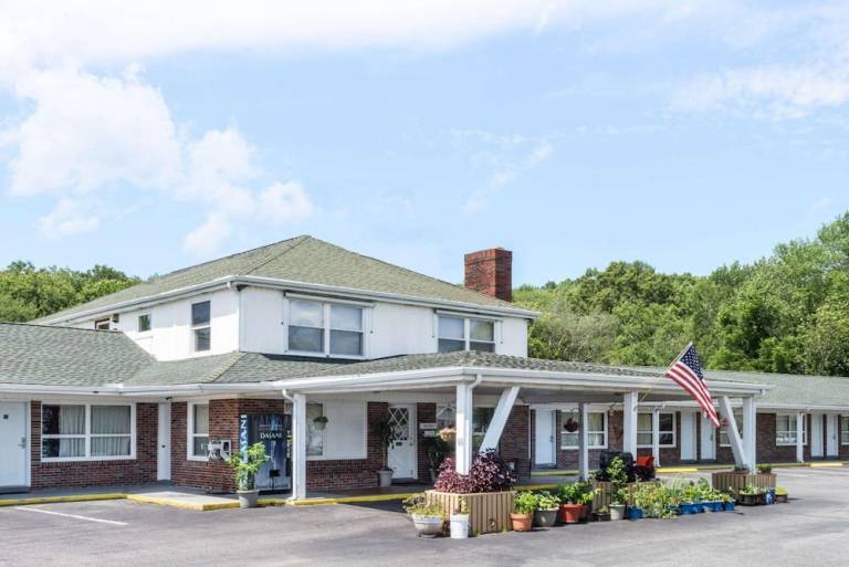 Motel  Moosup