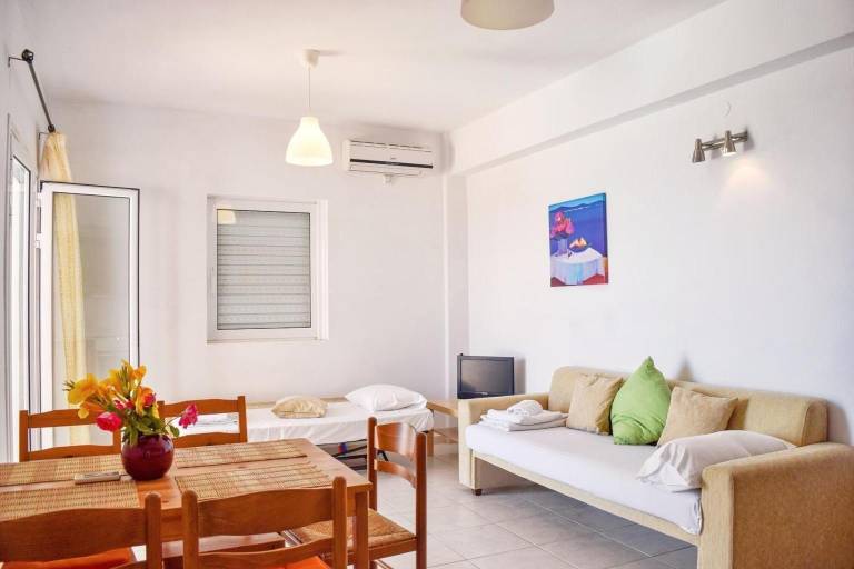 Apartment with garden, pool & BBQ | Pets allowed — photo 4