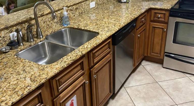 Condo w Pool near beaches, dining, shopping, etc — photo 4