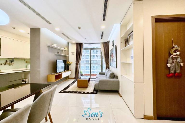 Modern 2BR Apt at At Park 2-Vinhomes Central Park — photo 2