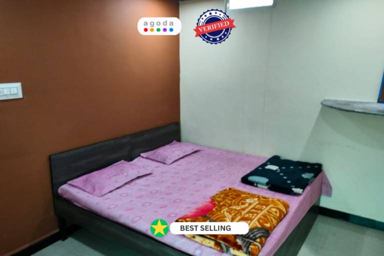 Goroomgo Kailash kuti Guest House Ujjain in Indore