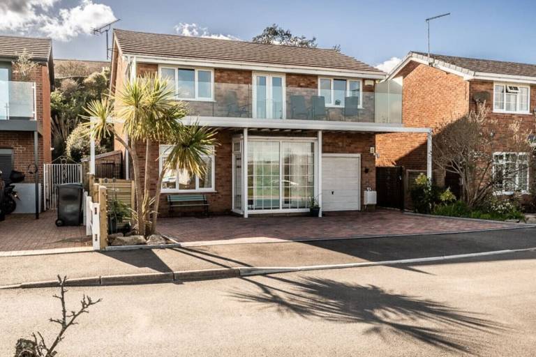 House  Dawlish