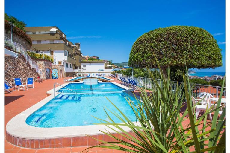 RESIDENCE SANT ANNA BILOCALE 5 PAX CLASSIC B5CLA