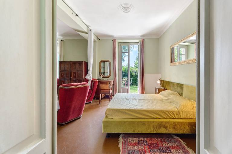 Suite with Fireplace, Private Terrace, Wi-Fi & Air Conditioning in Varese — photo 2
