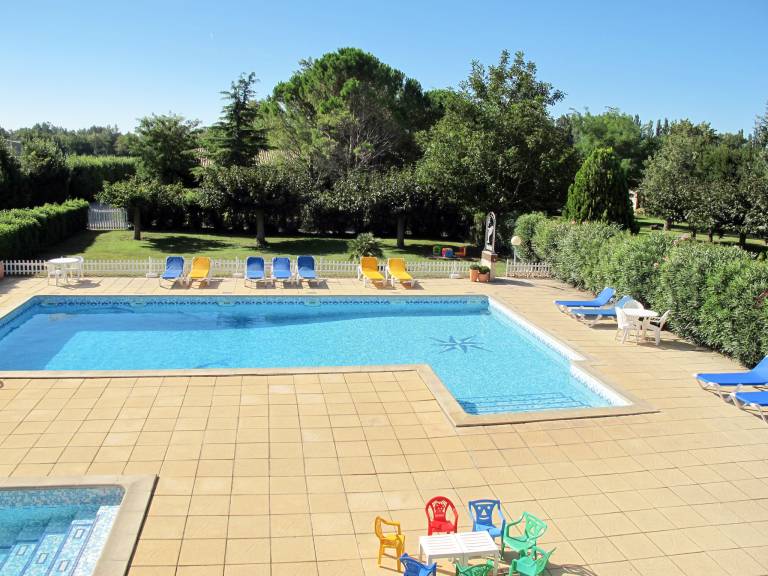 House with terrace, pool & grill — photo 2