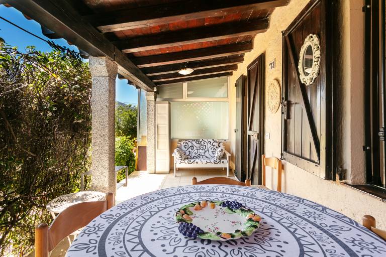 Vacation home with barbecue, yard & patio | Garden view in San Teodoro