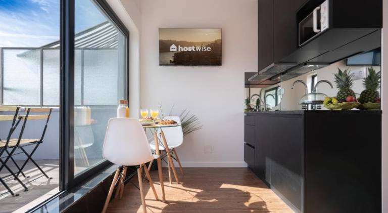 Holiday apartment | Close to Dom Luís I Bridge | Perfect for remote work — photo 3