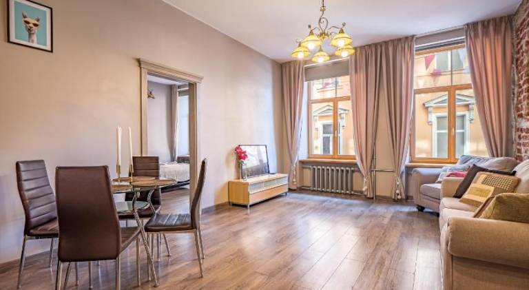 Old Riga 1BR, Doma Square Views in Riga