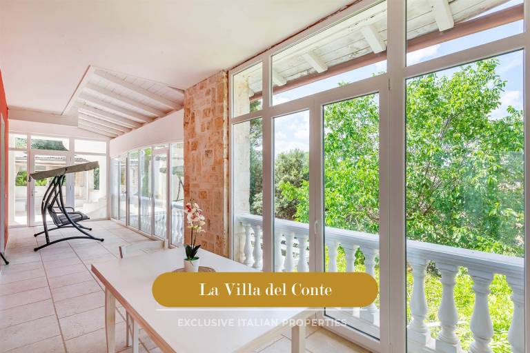 Villa with jacuzzi, garden & terrace | Pets are welcome in Fasano