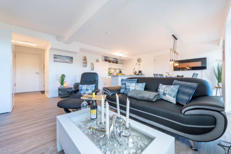 FeWo Meerlust: 81 m² FeWo mit Sauna & Balkon – Haus Zudar, Meerblick — photo 4