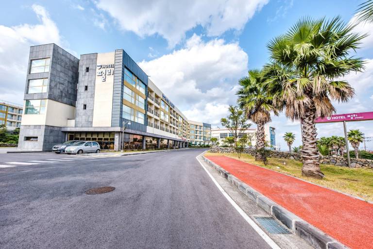 Jeju Pearly Hotel