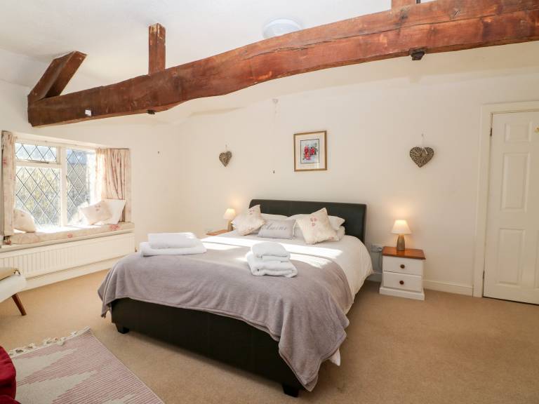 Family-oriented charming cottage with pool & garden | Pets allowed — photo 3