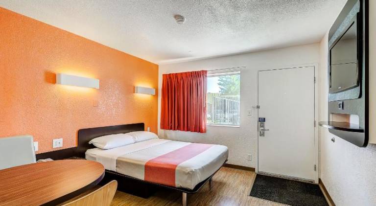 Motel 6 Thornton, CO — photo 2