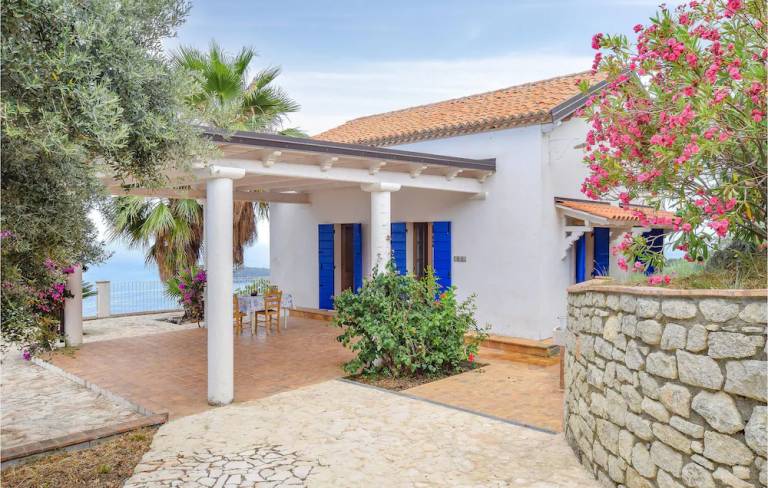 Casa Cirella
