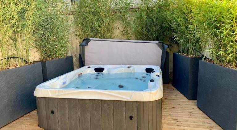Wonderful vacation home with jacuzzi | Pets allowed in Carcassonne