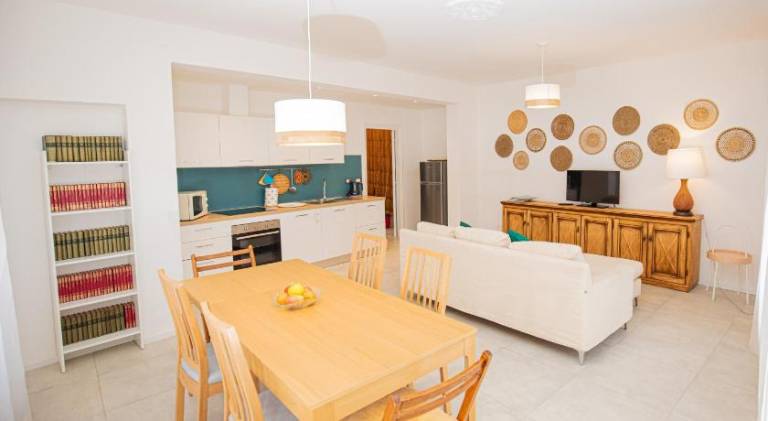 Rental apartment with 2 rooms for 4 persons — photo 3