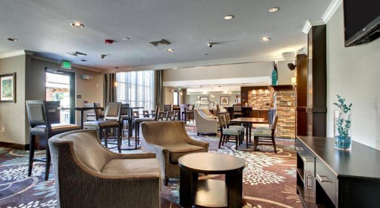 Staybridge Suites Middleton/Madison-West By IHG — photo 3