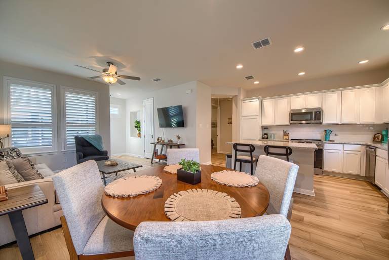 Children-friendly lovely vacation home with yard | Pet-friendly — photo 4
