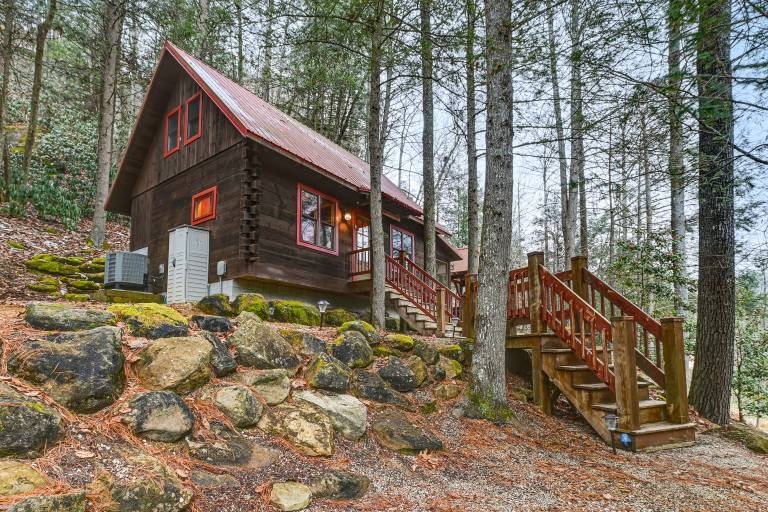 Beautiful Wood Cabin in Red River Gorge in Kent, KY