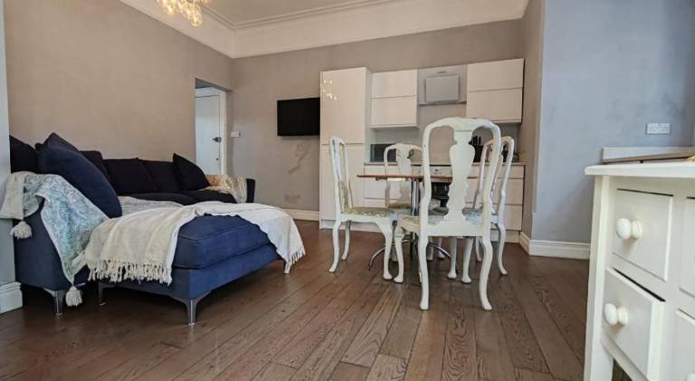 Holiday apartment with 2 rooms for 4 persons — photo 3