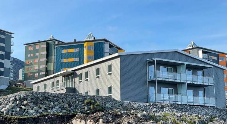 Apartment mit Hotelservice Innartalik