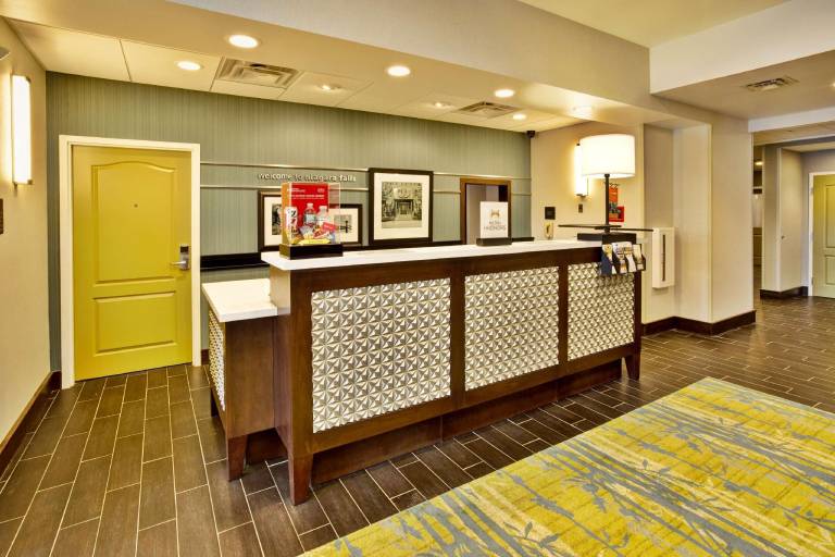 Hampton Inn Niagara Falls/Blvd — photo 5