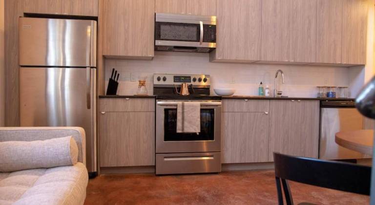Apartment | Close to Love Park — photo 3