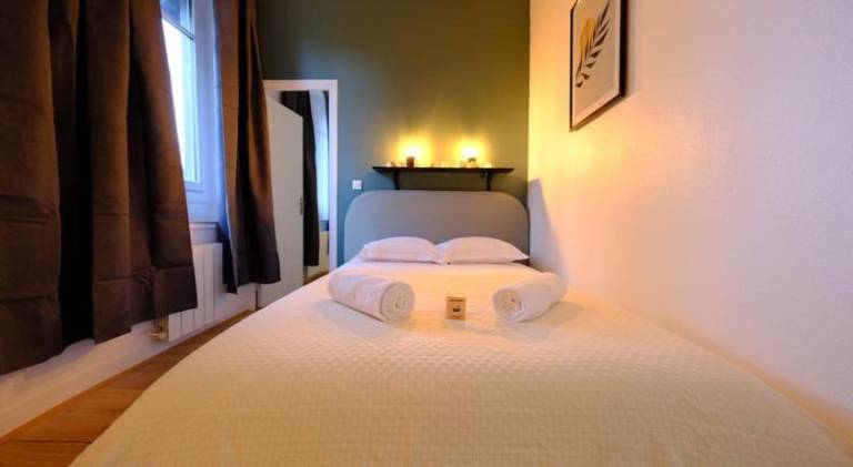Holiday apartment with 1 room for 2 persons in Rouen