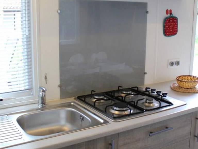Nice mobile home with patio & pool | Close to the beach | Dogs allowed — photo 5