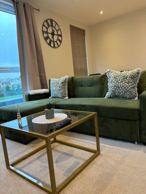 Apartment Weybridge