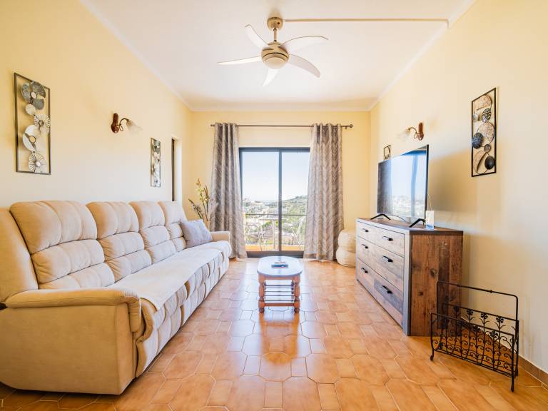 Fully equipped villa with private pool, barbeque & yard | Pets are welcome — photo 4
