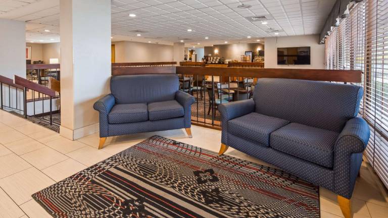 Days Inn by Wyndham Englewood Dayton Airport — photo 4
