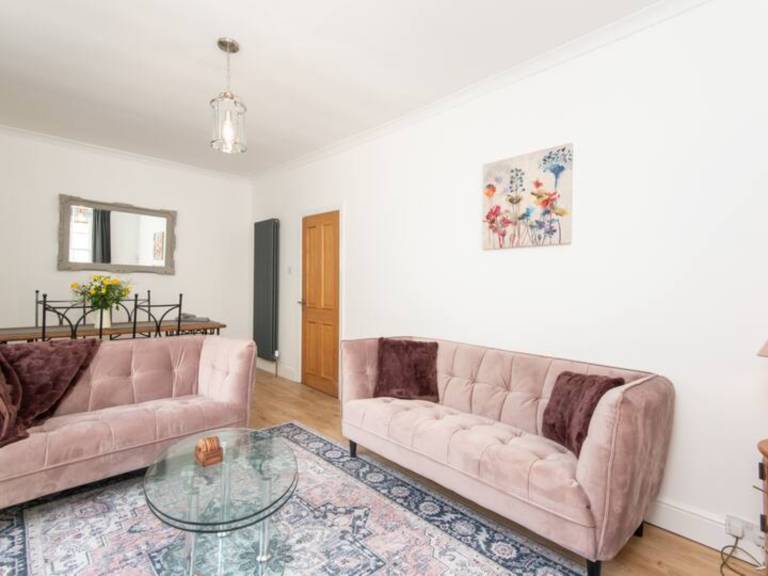 Fully equipped house with fast internet | Near Roman Baths | City view | Pets are welcome — photo 5