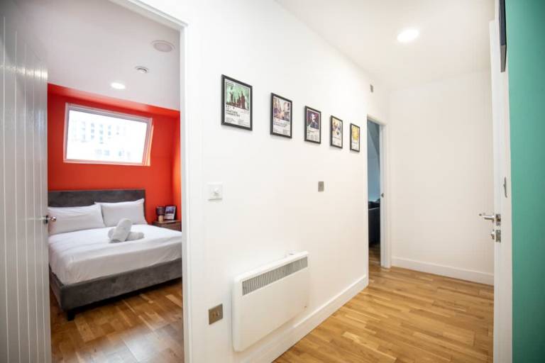 Child-friendly holiday apartment | Near Manchester Cathedral | Good for workation | Pets are welcome — photo 5