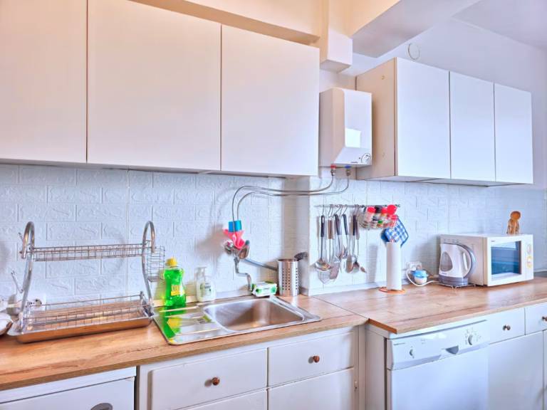 Pleasant apartment with patio & grill | Sea view | Pets allowed — photo 4