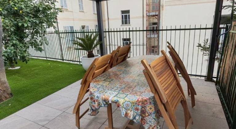 Charming holiday apartment | Next to the beach | Pets allowed in Sanremo