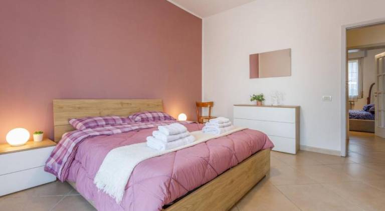 Holiday apartment with 2 rooms for 6 persons in Modena