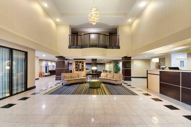 Holiday Inn Express Bloomington West By IHG — photo 2