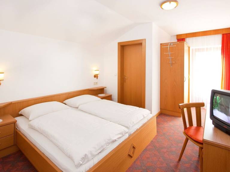 Ferienwohnung in Wiesen, Pfitsch für max. 2 Personen Ferienwohnung in Wiesen, Pfitsch für max. 2 Personen