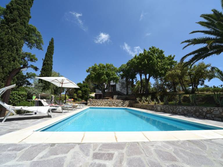 Family-friendly big house with terrace, private pool & barbeque | Next to the beach | Perfect for remote work | Pet-friendly — photo 2