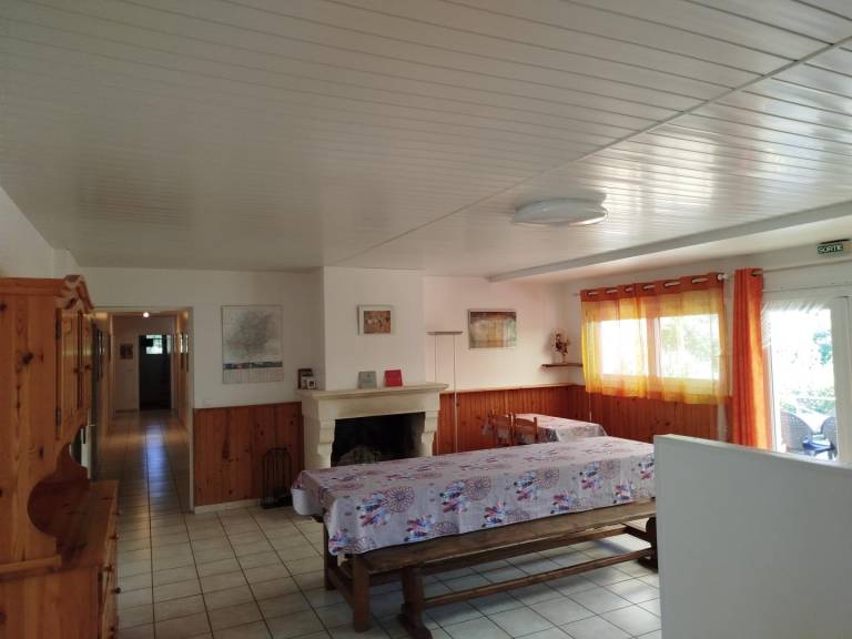 Gite with BBQ, terrace & private pool | Pet-friendly — photo 5