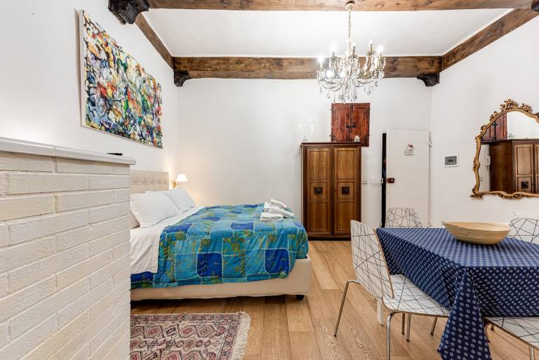 Apartment 'Quiet Independent At The Duomo' with Wi-Fi and Air Conditioning — photo 5