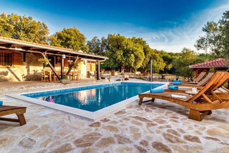 Ferienhaus Pakoštane
