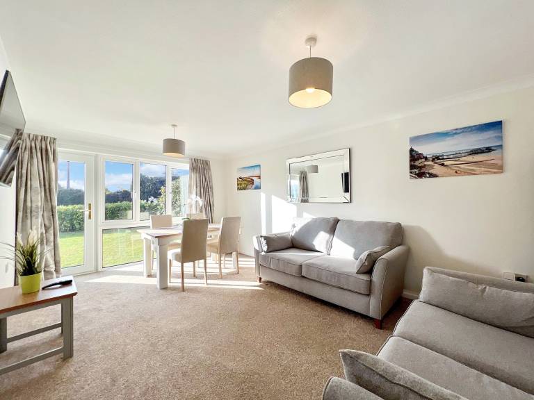 Children-friendly charming cottage with garden | River view | Pet-friendly — photo 3