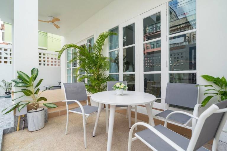 Pleasant vacation home with terrace & pool | Perfect for remote work | Pet-friendly — photo 5