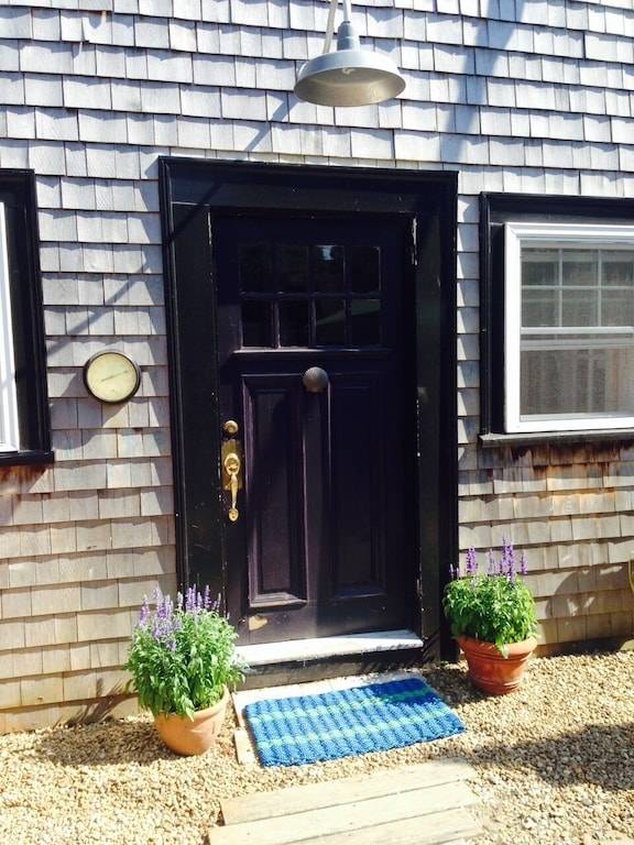 Cabin  Newburyport