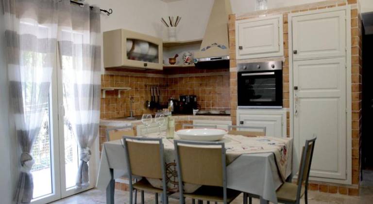 Holiday apartment with 2 rooms for 6 persons — photo 4